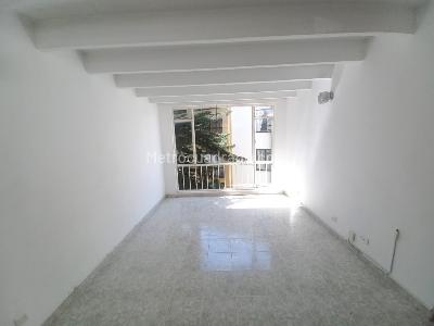Apartamento de 3 alcobas en venta en Ocobos Quinta Etapa Piso 3 Sin Ascensor, Ibagué, 53 m² · foto 6 de 20