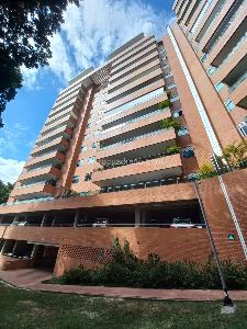 Apartamento de 3 alcobas en venta en Conjunto Residencial Cerro Azul Del Vergel Piso 9, Ibagué, 224 m² · foto 3 de 20