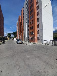 Apartamento de 3 alcobas en venta en C R Alminar Mauritania Piso 11, Ibagué, 47 m² · foto 3 de 20