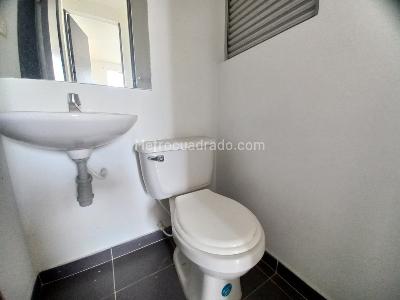 Apartamento de 2 alcobas en venta en Conjunto Residencial Treviso Piso 5 Sin Ascensor, Ibagué, 49 m² · foto 13 de 20