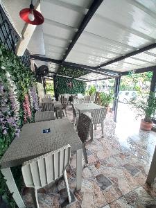 Casa de 5 alcobas en venta en La Castellana Dos Casas En Una Comerciales, Ibagué, 280 m² · foto 4 de 20