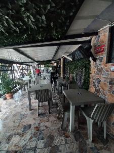 Casa de 5 alcobas en venta en La Castellana Dos Casas En Una Comerciales, Ibagué, 280 m² · foto 5 de 20