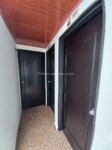 Casa de 5 alcobas en venta en La Castellana Dos Casas En Una Comerciales, Ibagué, 280 m² · foto 14 de 20