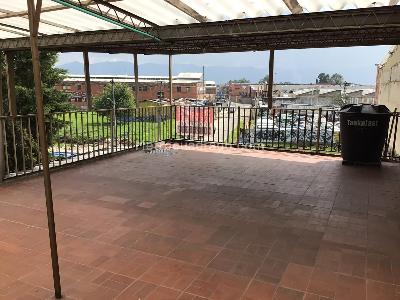 Casa de 5 alcobas en venta en Alamos Parque Los Angeles, Bogotá, 288 m² · foto 8 de 8