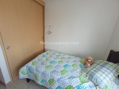 Apartamento de 3 alcobas en venta en Fontibon Villemar, Bogotá, 42 m² · foto 6 de 16