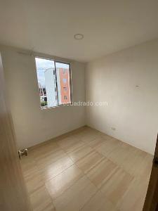 Apartamento de 3 alcobas en venta en Picalena, Ibagué, 45 m² · foto 7 de 15
