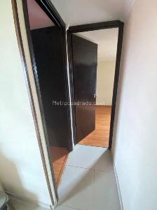 Apartamento de 2 alcobas en venta en Fontibon Hayuelos, Bogotá, 53 m² · foto 6 de 9