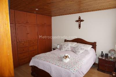 Casa de 5 alcobas en venta en Mirandela, Bogotá, 110 m² · foto 9 de 10