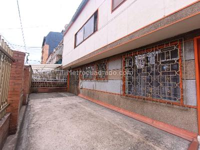 Casa de 5 alcobas en venta en Jose Joaquin Vargas, Bogotá, 210 m² · foto 2 de 20