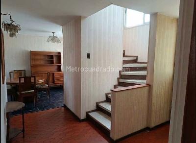 Casa de 5 alcobas en venta en La Esmeralda, Bogotá, 240 m² · foto 8 de 15