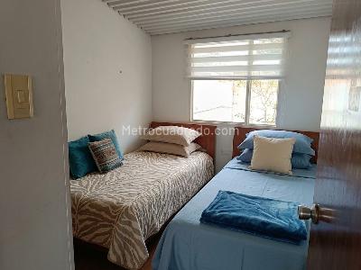 Casa de 5 alcobas en venta en La Esmeralda, Bogotá, 240 m² · foto 13 de 15