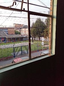 Casa de 5 alcobas en venta en Quiroga, Bogotá, 210 m² · foto 2 de 11