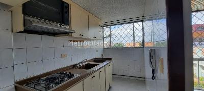 Apartamento de 3 alcobas en arriendo en El Pinar, Bogotá, 62 m² · foto 10 de 13