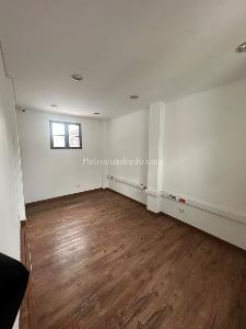 Casa de 5 alcobas en arriendo en Parkway, Bogotá, 328 m² · foto 10 de 15