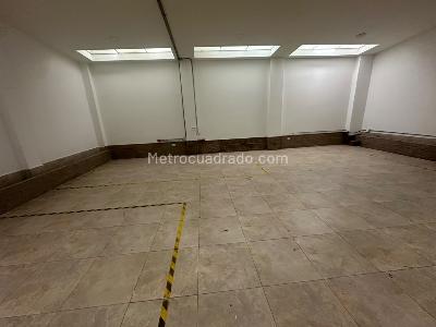 Casa de 5 alcobas en arriendo en Parkway, Bogotá, 328 m² · foto 15 de 15