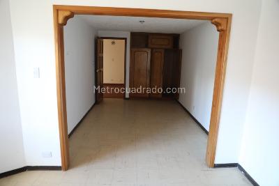 Casa de 5 alcobas en arriendo en Prado Veraniego, Bogotá, 144 m² · foto 15 de 19