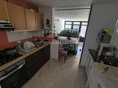 Casa de 3 alcobas en venta en Santa Ana, Ibagué, 105 m² · foto 2 de 18