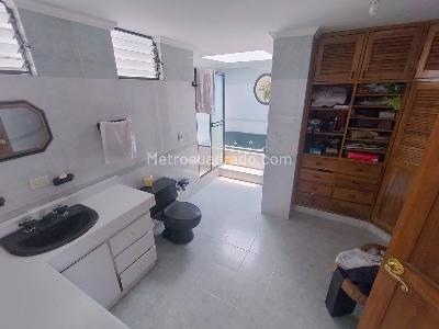 Apartamento de 4 alcobas en venta en Pueblo Nuevo, Ibagué, 200 m² · foto 12 de 18