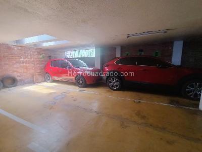 Apartamento de 4 alcobas en venta en Pueblo Nuevo, Ibagué, 200 m² · foto 2 de 18