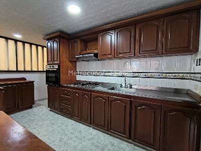 Apartamento de 5 alcobas en venta en Centro, Ibagué, 145 m² · foto 14 de 18