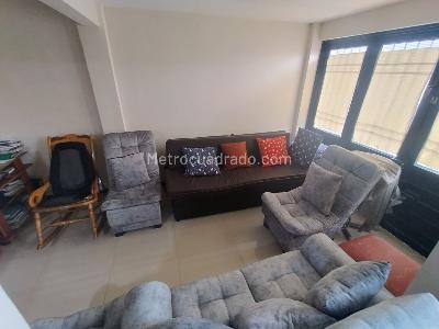 Casa de 5 alcobas en venta en San Diego, Ibagué, 240 m² · foto 5 de 12