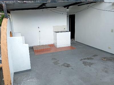 Casa de 5 alcobas en venta en La Francia, Ibagué, 82 m² · foto 13 de 17