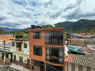 Casa de 5 alcobas en venta en Ancon, Ibagué, 192 m² · foto 10 de 19