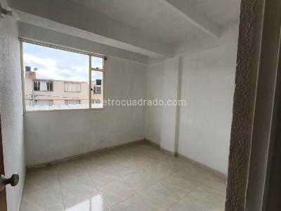 Apartamento de 3 alcobas en arriendo en Santa Helena, Bogotá, 56 m² · foto 6 de 12