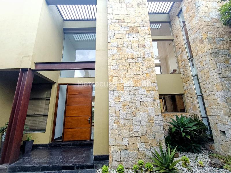 Casa en Venta, SAN SIMON GUAYMARAL, Bogotá D.C. - Więcej