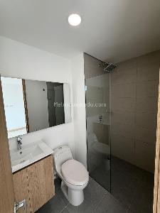 Apartamento de 2 alcobas en venta en Poblado Ciudad Del Rio, Medellín, 74 m² · foto 13 de 20