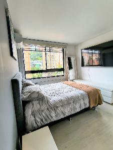 Apartamento de 3 alcobas en venta en Castropol, Medellín, 87 m² · foto 7 de 19