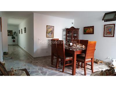 Apartamento de 3 alcobas en venta en Laureles, Medellín, 121 m² · foto 6 de 11