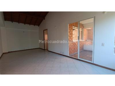 Apartamento de 4 alcobas en venta en La Almeria, Medellín, 113 m² · foto 2 de 20