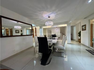 Casa de 3 alcobas en venta en El Poblado, Medellín, 330 m² · foto 7 de 20