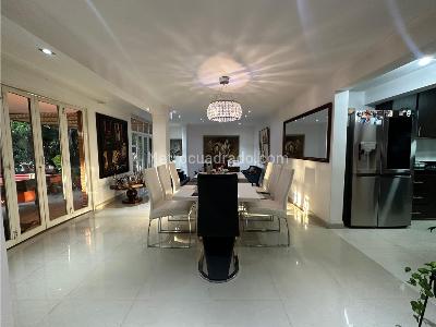 Casa de 3 alcobas en venta en El Poblado, Medellín, 330 m² · foto 9 de 20