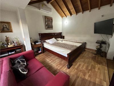 Casa de 3 alcobas en venta en El Poblado, Medellín, 330 m² · foto 14 de 20