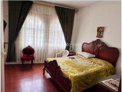 Casa de 5 alcobas en venta en Prado Centro Medellin, Medellín, 211 m² · foto 13 de 15