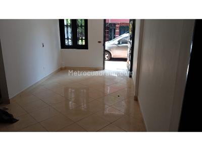 Casa de 5 alcobas en venta en Primavera, Envigado, 197 m² · foto 4 de 14