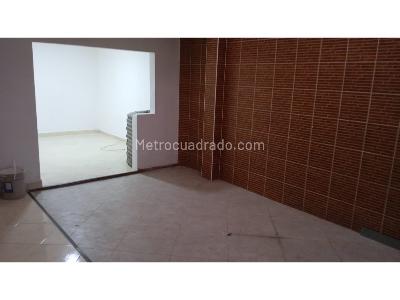 Casa de 5 alcobas en venta en Primavera, Envigado, 197 m² · foto 10 de 14