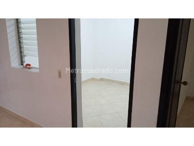 Casa de 5 alcobas en venta en Primavera, Envigado, 197 m² · foto 12 de 14