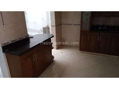 Casa de 5 alcobas en venta en Primavera, Envigado, 197 m² · foto 14 de 14