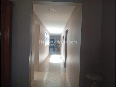 Apartamento de 4 alcobas en venta en Laureles, Medellín, 172 m² · foto 18 de 20