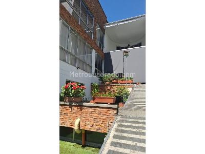 Casa de 5 alcobas en venta en Cataluña, Sabaneta, 237 m² · foto 4 de 20