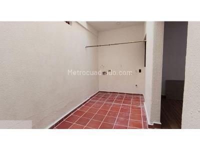 Apartamento de 5 alcobas en venta en Laureles, Medellín, 31 m² · foto 9 de 20