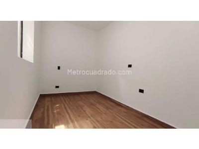 Apartamento de 5 alcobas en venta en Laureles, Medellín, 31 m² · foto 12 de 20