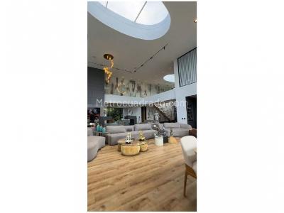 Casa de 5 alcobas en venta en Las Palmas, Envigado, 1600 m² · foto 10 de 20