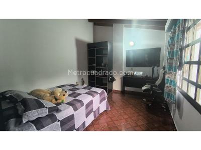 Casa de 5 alcobas en venta en La Doctora, Sabaneta, 120 m² · foto 18 de 20