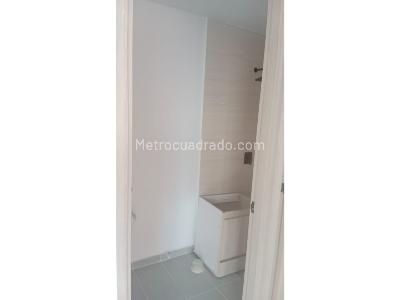 Apartamento de 3 alcobas en venta en La Castellana, Medellín, 90 m² · foto 11 de 20