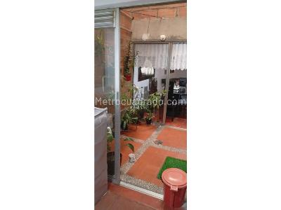 Casa de 5 alcobas en venta en Cataluña La Milagrosa, Medellín, 44 m² · foto 4 de 20