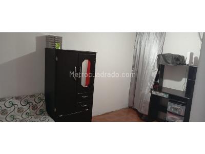Casa de 5 alcobas en venta en Cataluña La Milagrosa, Medellín, 44 m² · foto 11 de 20